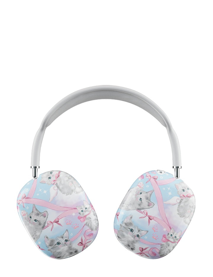 01-Kitten-Around-AirPods-Max-Cover-PDP-Supporting-Images_d7bf32fb-09f8-42e1-a58f-afc96e179a81