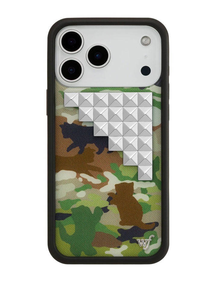 SPKTCM2017PM-Stud-Pyramid-Cat-Camo-iPhone-17-Pro-Max-Case-01_60345d0c-d4eb-45f7-a658-ae7f50727b28